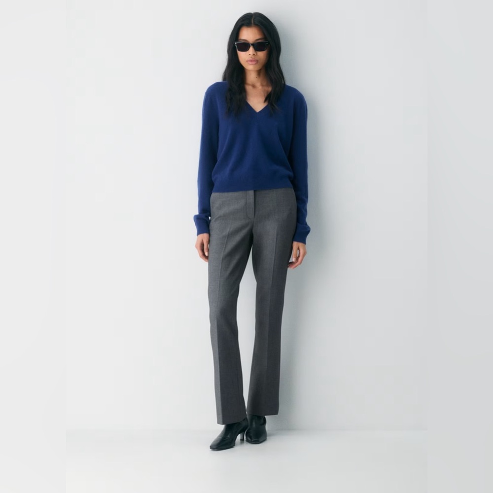 Aritzia Babaton Program Pant - (Re)ssential Gray Flare Pants